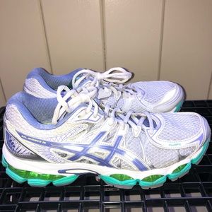 Women’s ASICS Gel Nimbus 16. Size 8.5 SilverPurple